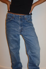 Load image into Gallery viewer, VINTAGE JEANS 505 STRAIGHT LEG JEANS
