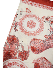 Load image into Gallery viewer, FLORAL PRINT SCARF